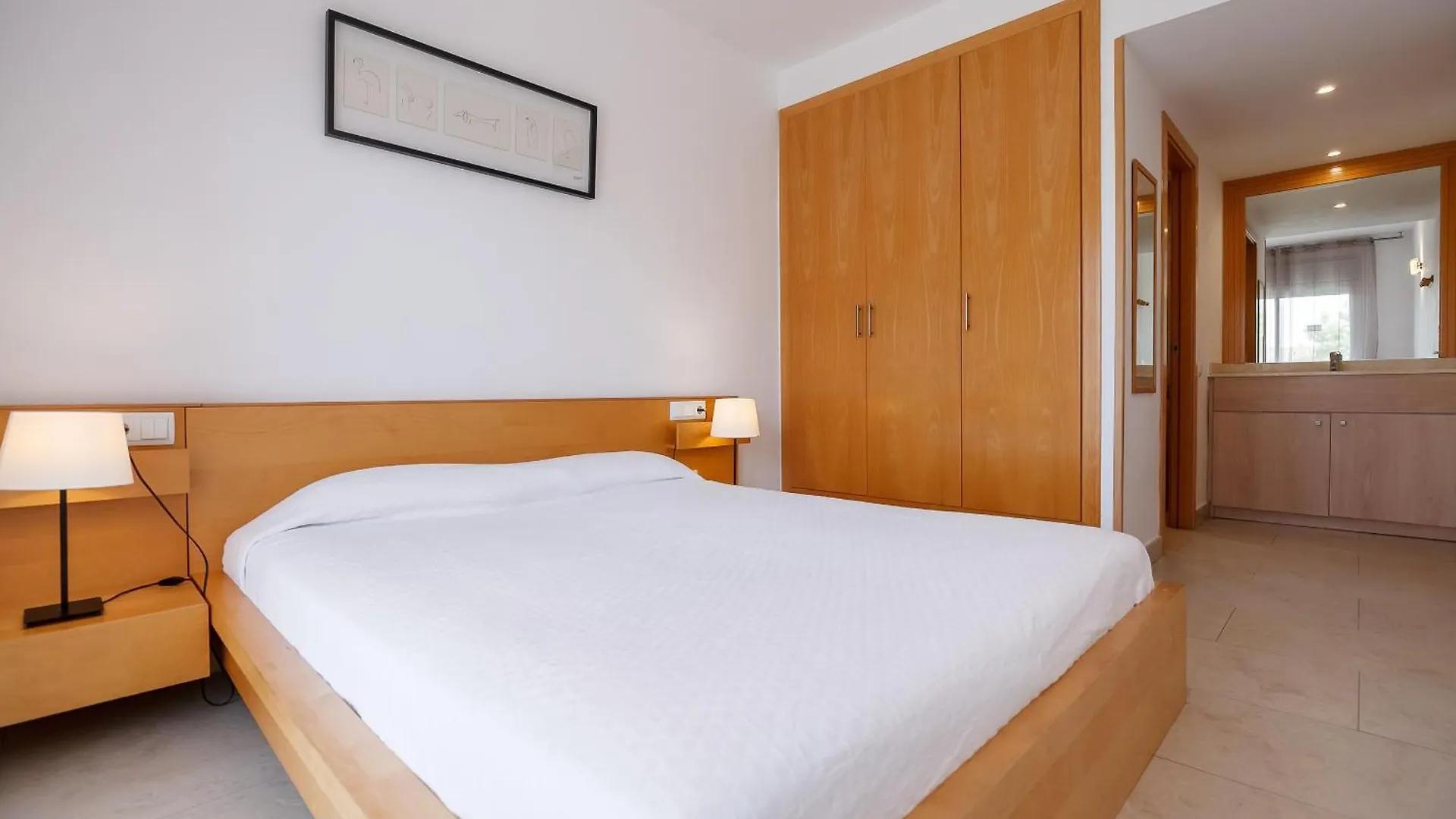Uhc Spa Aqquaria Family Complex Salou 0*,  İspanya