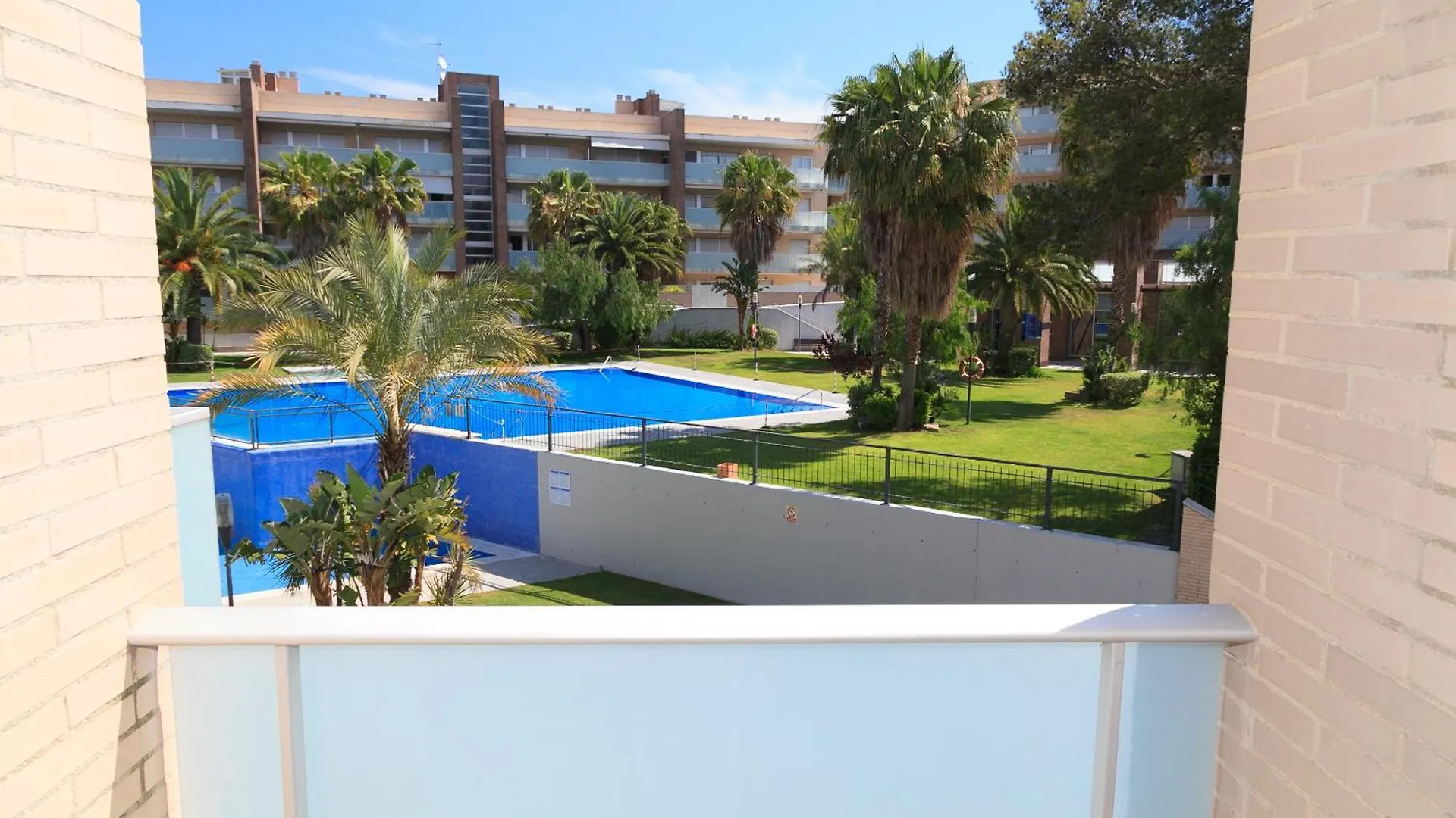 Uhc Spa Aqquaria Family Complex Salou 0*,