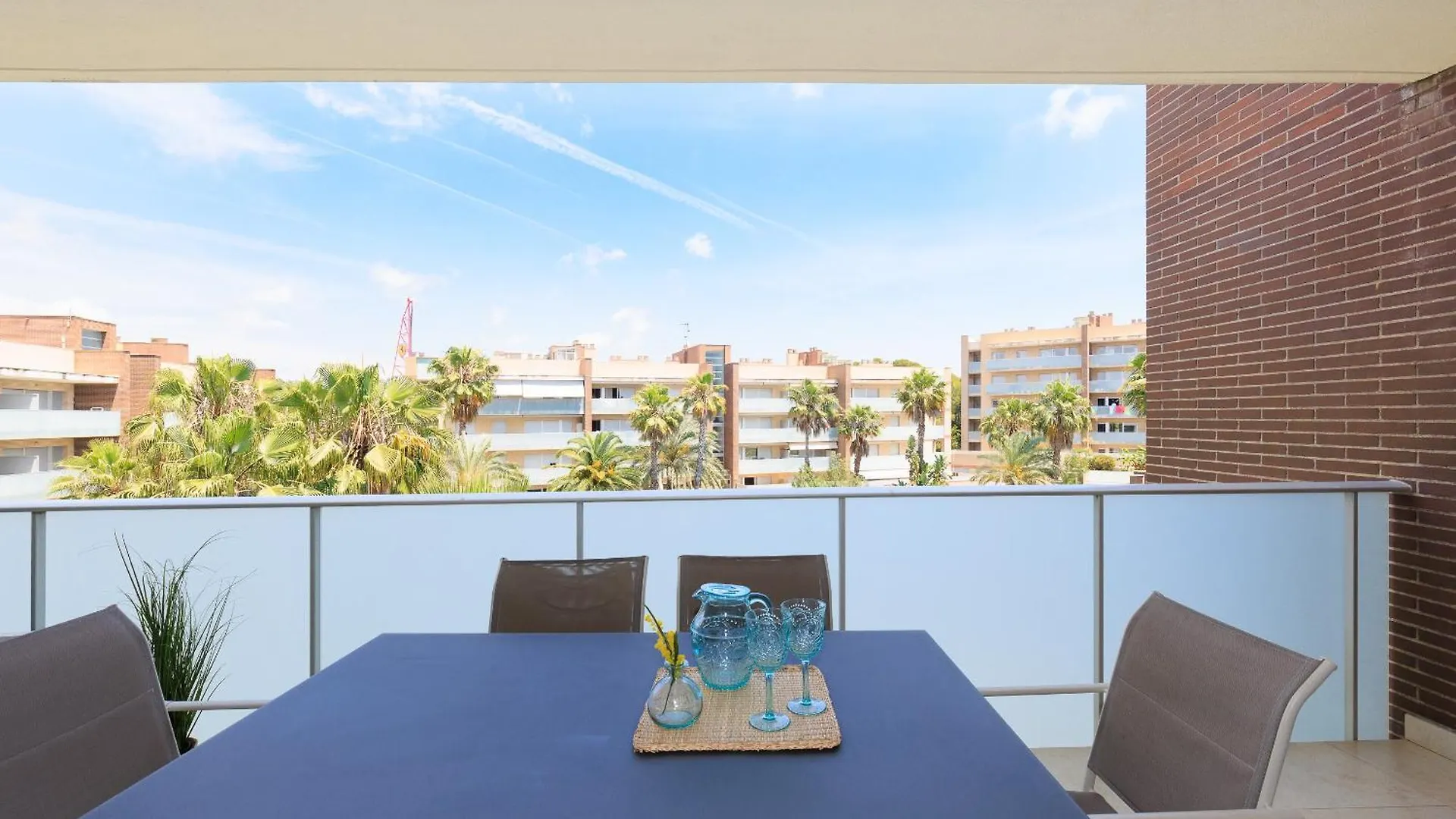Uhc Spa Aqquaria Family Complex Salou